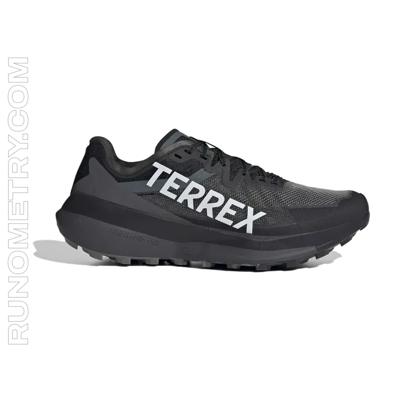 adidas Terrex Agravic Speed, widok z boku, Czarny