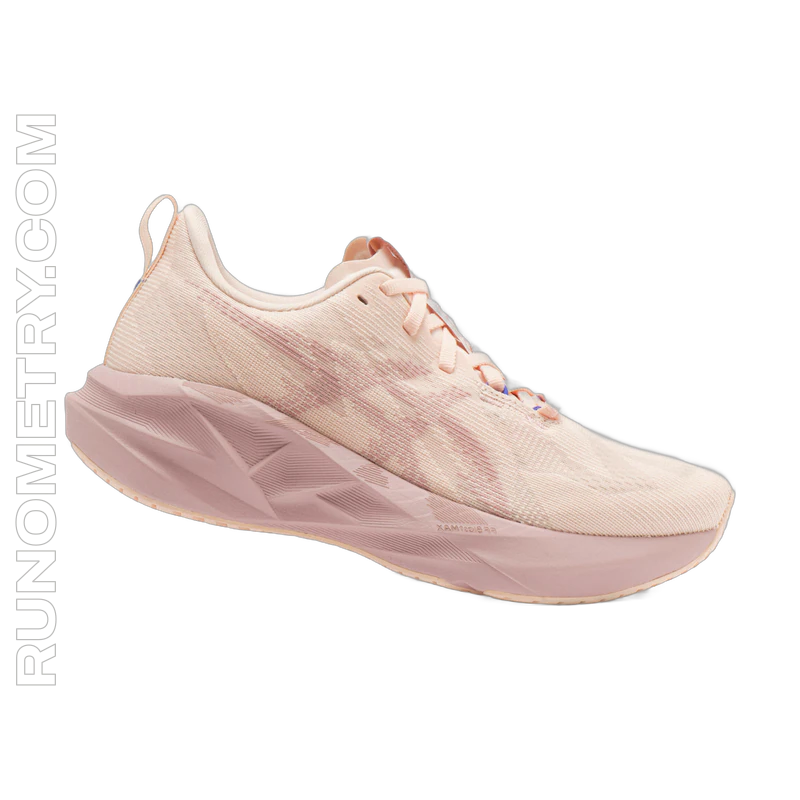 ASICS Novablast, vista laterale, Rosa