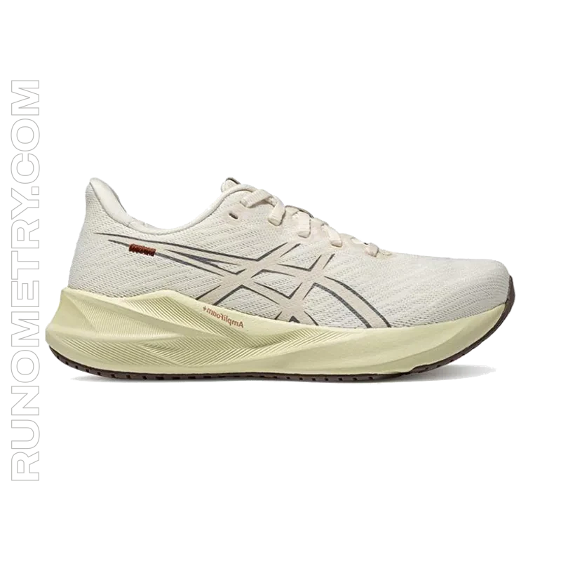 ASICS Versablast 4, vista lateral