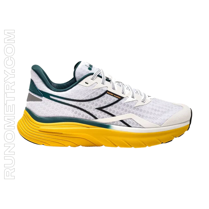 Diadora Equipe Nucleo, pohled z boku, Bílá