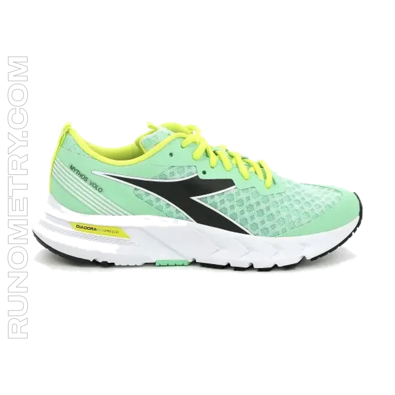 Diadora Mythos Volo, pohled z boku, Zelená