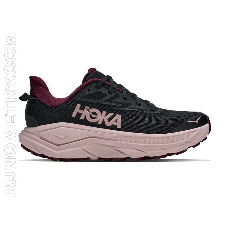 HOKA Challenger 8, pohled z boku, Černá