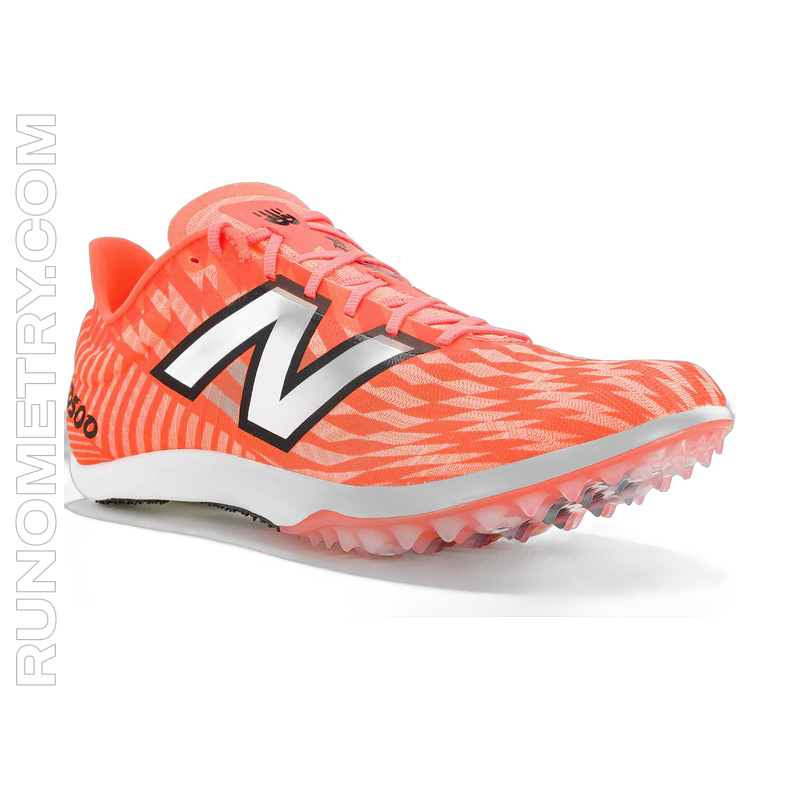 New Balance FuelCell MD500 v9, pohled z boku, Oranžová