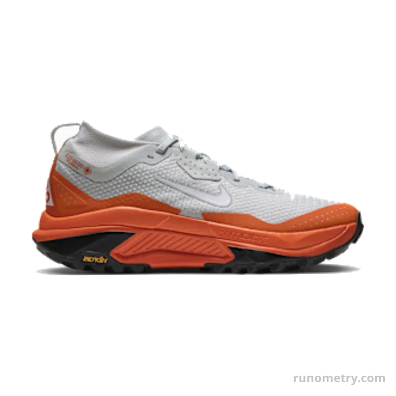 Nike ACG Zegama Trail GORE-TEX, side view