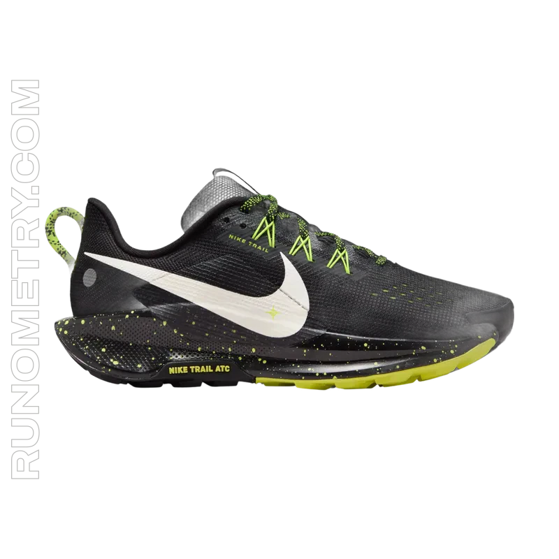 Nike Pegasus Trail 5, widok z boku, Czarny