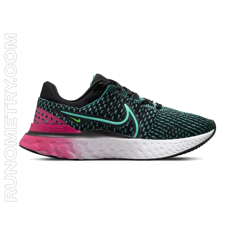 Nike React Infinity Run Flyknit 3, pohled z boku, Černá