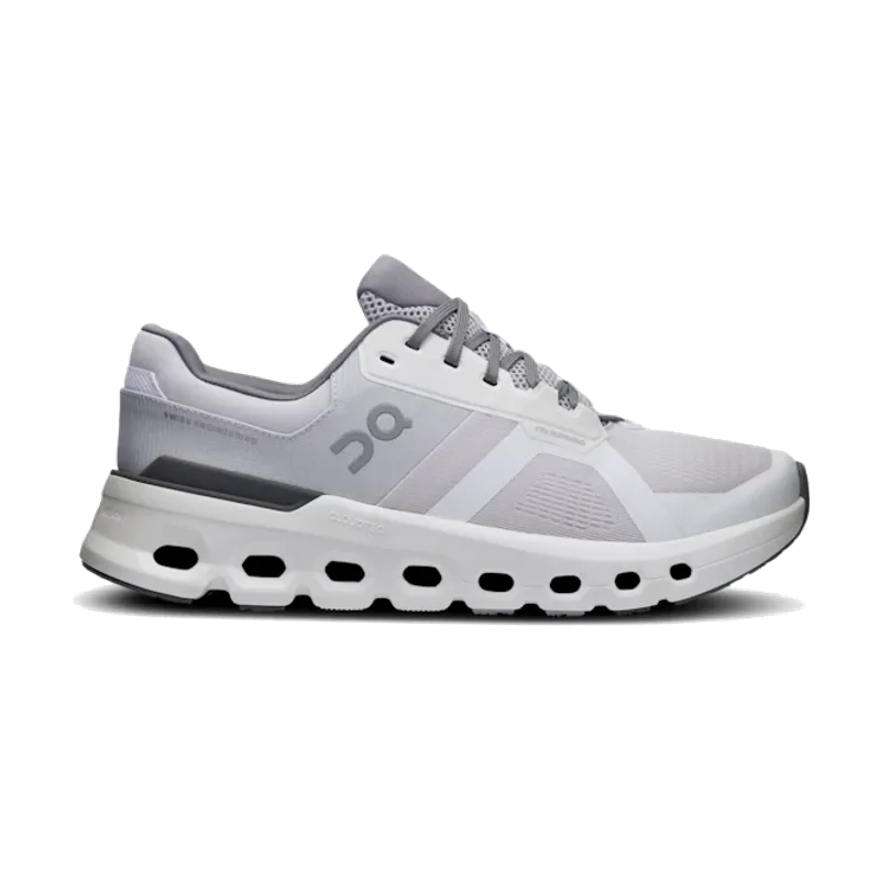 On Cloudrunner 2, vista lateral