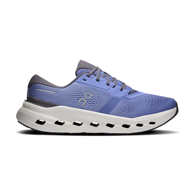 On Cloudrunner 3, vista lateral