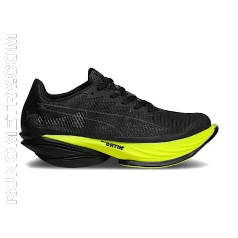 PUMA x Aston Martin Aramco F1 Team FAST-R NITRO Elite 3, widok z boku