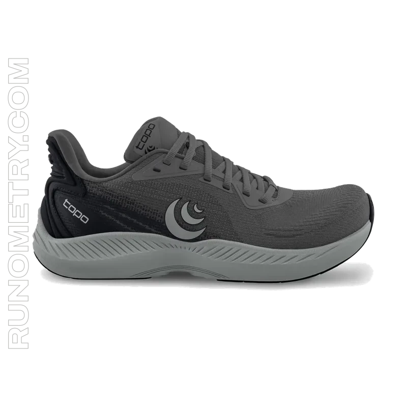 Topo Athletic Fli-Lyte 6, widok z boku, Czarny