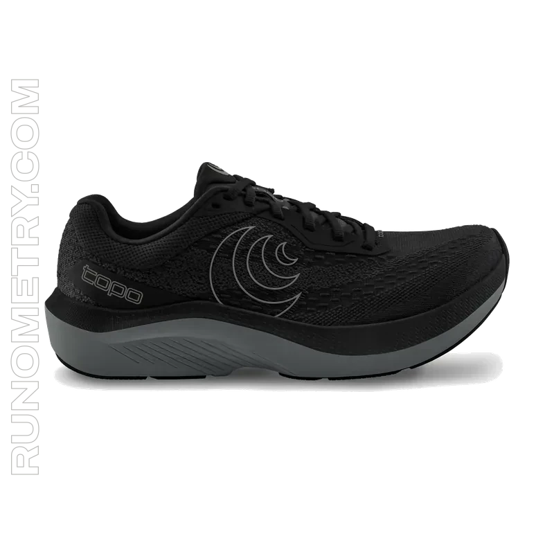 Topo Athletic Magnifly 6, widok z boku, Czarny