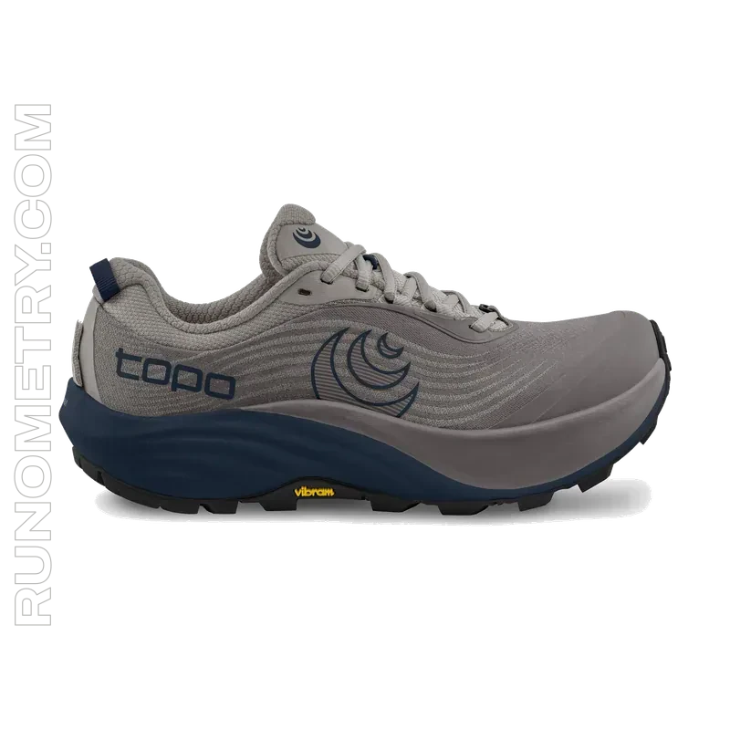 Topo Athletic Pursuit 3, widok z boku