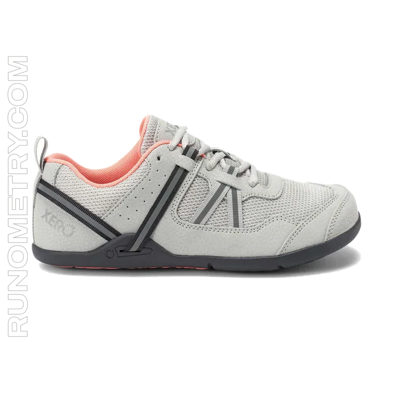 Xero Shoes Prio, pohled z boku, Šedá